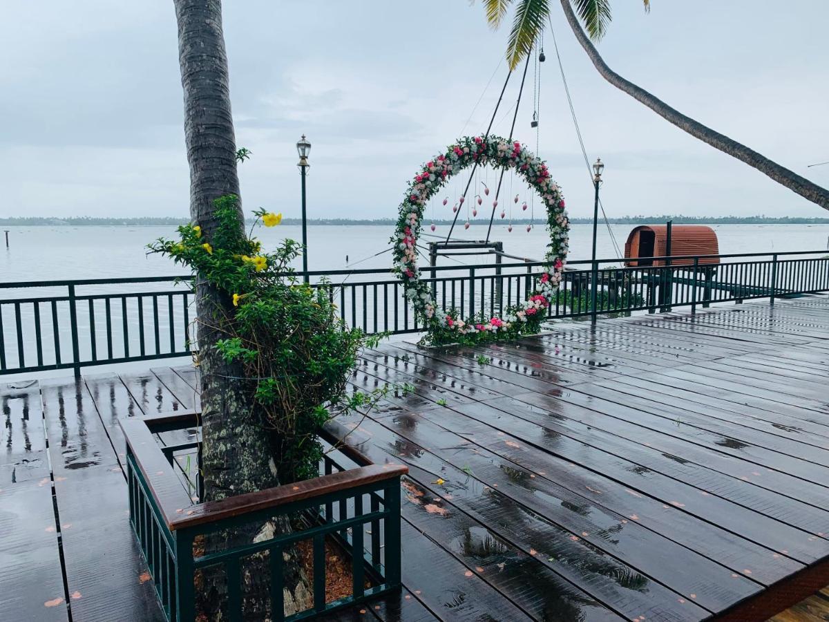 Kallanchery Retreat Kochi ภายนอก รูปภาพ