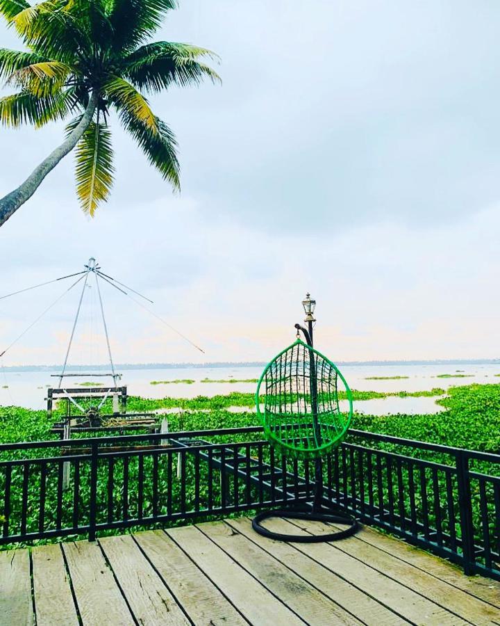 Kallanchery Retreat Kochi ภายนอก รูปภาพ