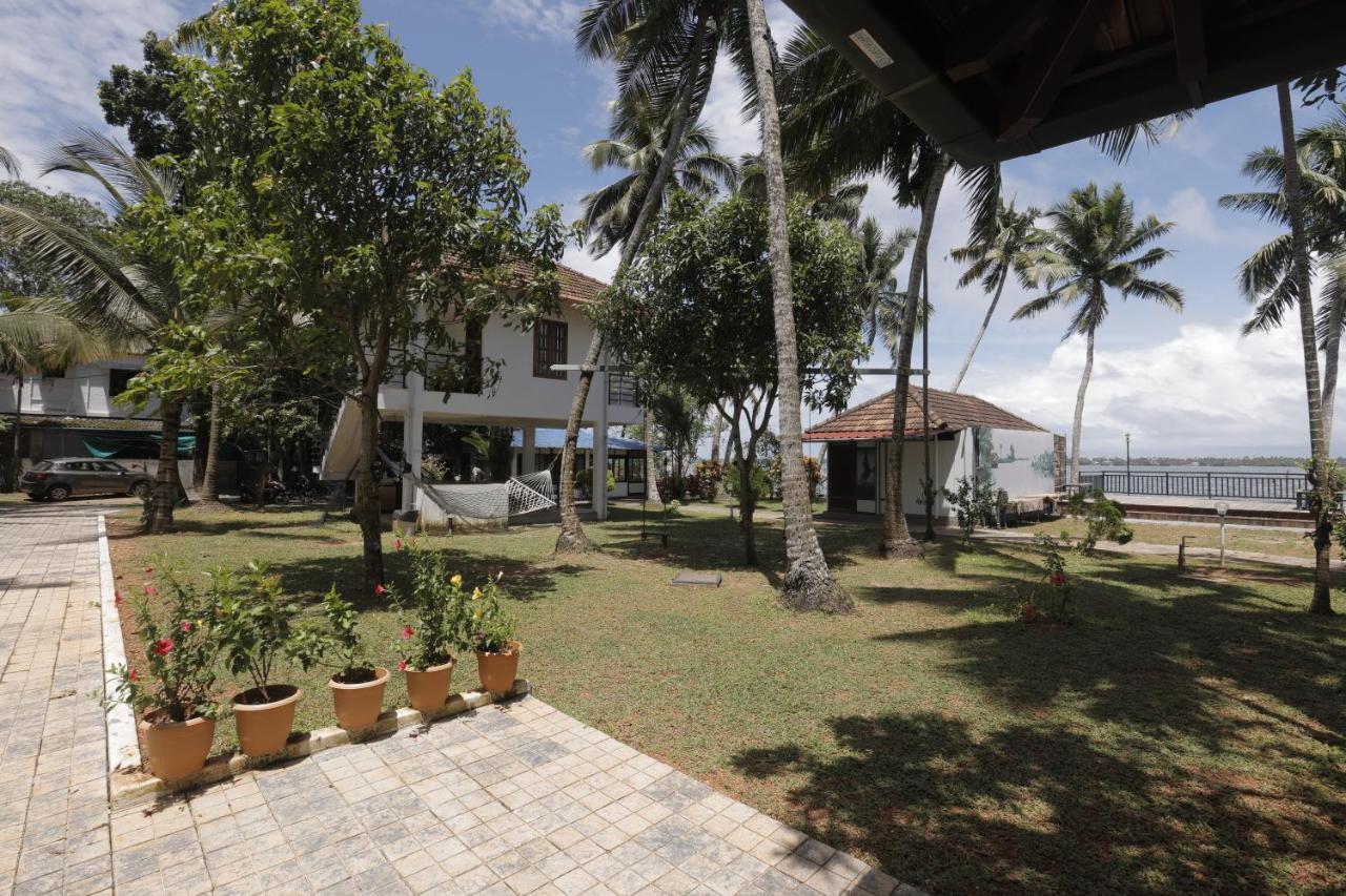 Kallanchery Retreat Kochi ภายนอก รูปภาพ